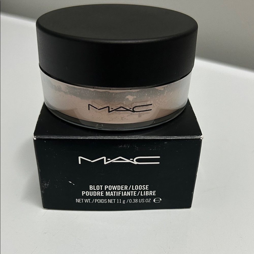 Loose Blot Powder Medium NEW — Sealed